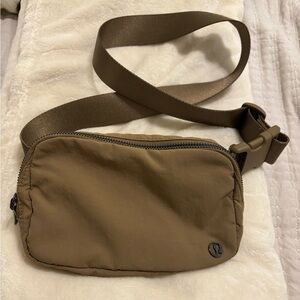 Lu Lu lemon belt bag